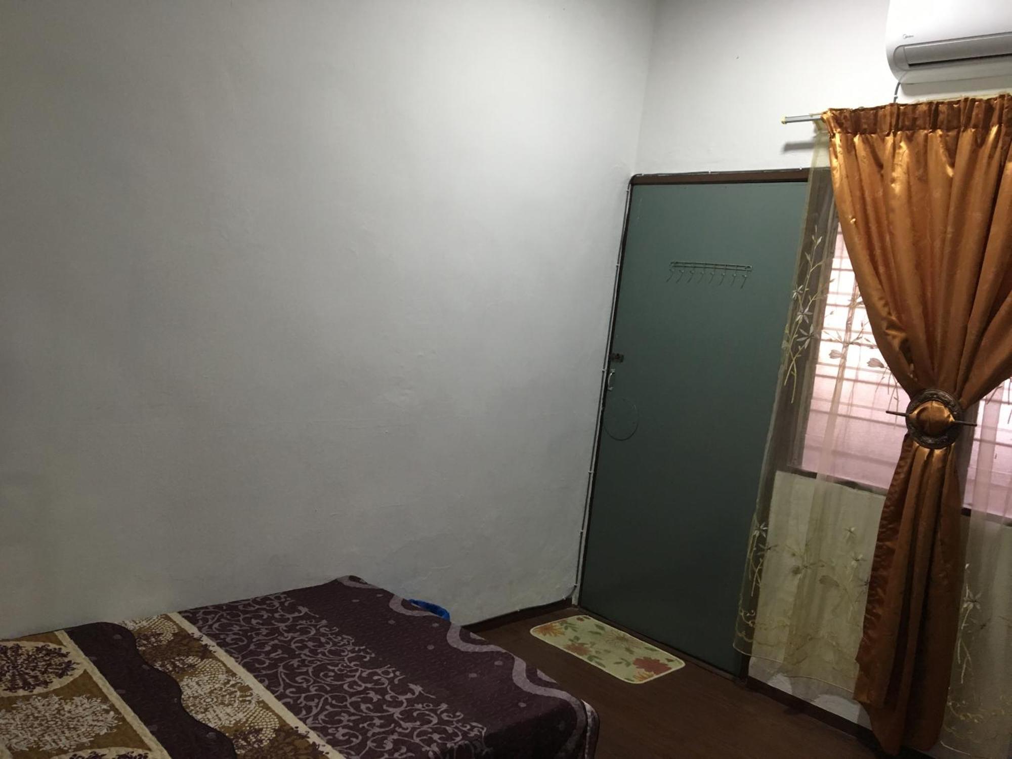 Rb Double Storey Bandar Tasik Selatan Homestay Kuala Lumpur Buitenkant foto